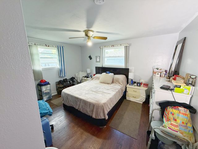 2210 Hermon Avenue, Zion, IL 60099