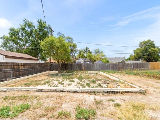 2114 E 12th St, Pueblo, CO 81001