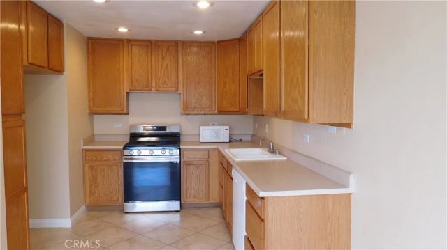 6042 Orange, Cypress, CA 90630