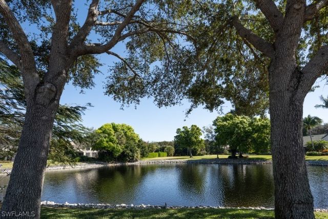 22 Las Brisas WAY 23, Naples, FL 34108