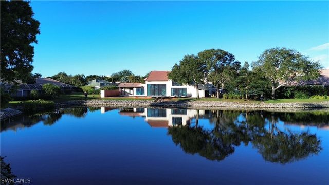 22 Las Brisas WAY 23, Naples, FL 34108