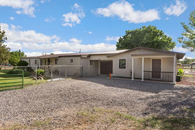 7521 Sanchez Road SW, Albuquerque, NM 87105