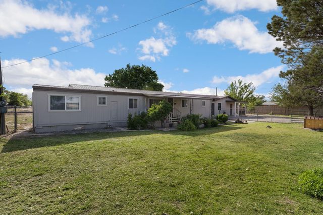 7521 Sanchez Road SW, Albuquerque, NM 87105