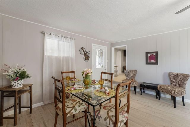 7521 Sanchez Road SW, Albuquerque, NM 87105