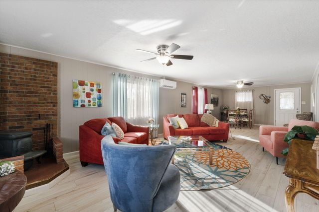 7521 Sanchez Road SW, Albuquerque, NM 87105