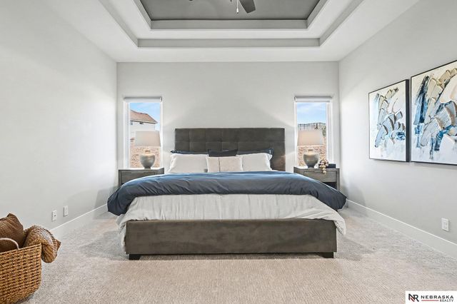 10017 S 181st Street, Omaha, NE 68136