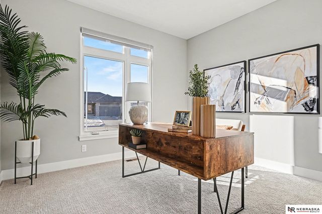 10017 S 181st Street, Omaha, NE 68136