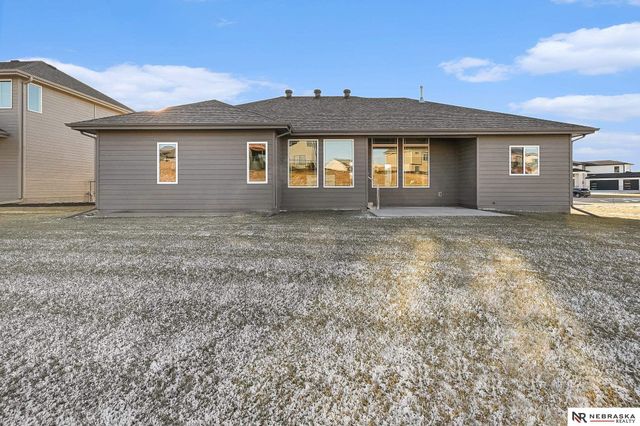 10017 S 181st Street, Omaha, NE 68136