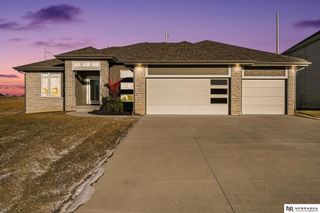 10017 S 181st Street, Omaha, NE 68136