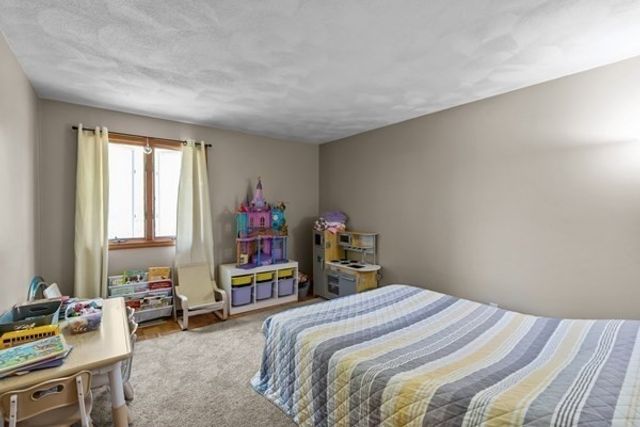 394 Lees River Avenue, Somerset, MA 02725