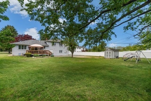 394 Lees River Avenue, Somerset, MA 02725