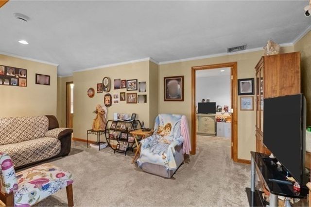 394 Lees River Avenue, Somerset, MA 02725