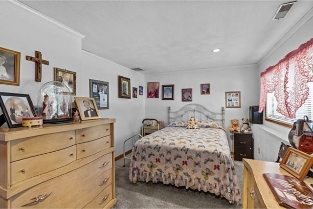 394 Lees River Avenue, Somerset, MA 02725