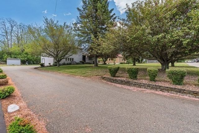 394 Lees River Avenue, Somerset, MA 02725