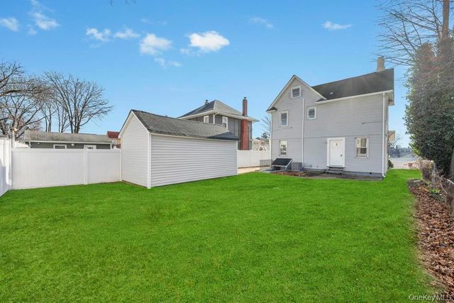 297 E Columbia Street, Hempstead, NY 11550