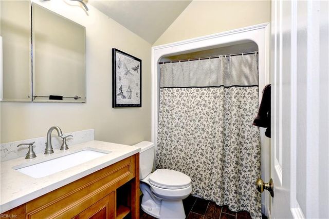 127 Woodmere CT, Williamsburg, VA 23185