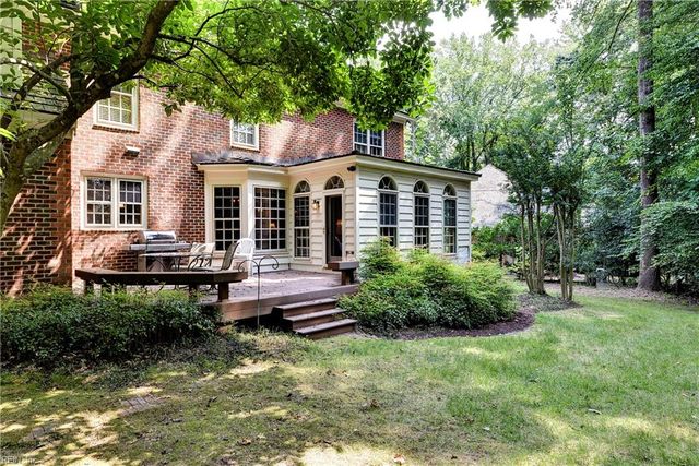 127 Woodmere CT, Williamsburg, VA 23185