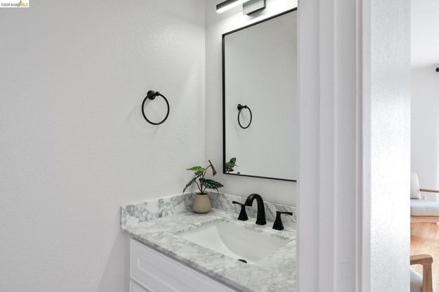 3161 Birmingham Dr 209, Richmond, CA 94806