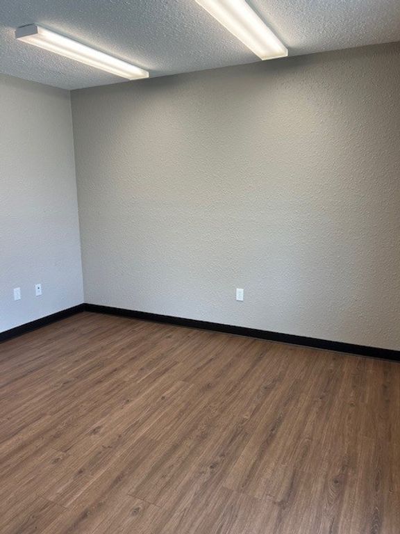 1910 W Henderson Street, Cleburne, TX 76033 — photo 3