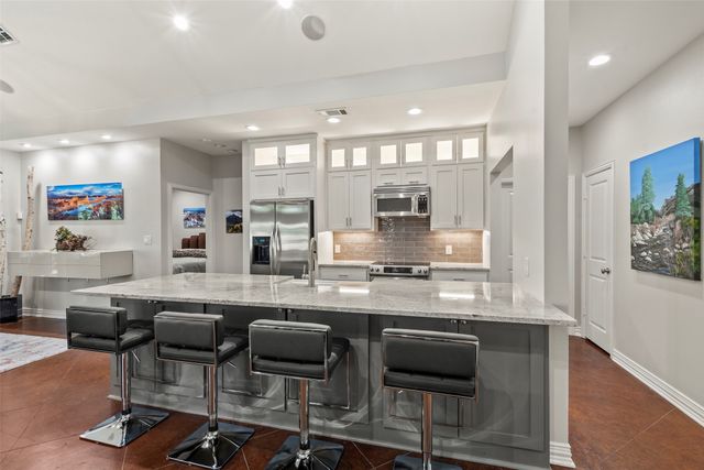 124 Robin Hood Way, Gun Barrel City, TX 75156