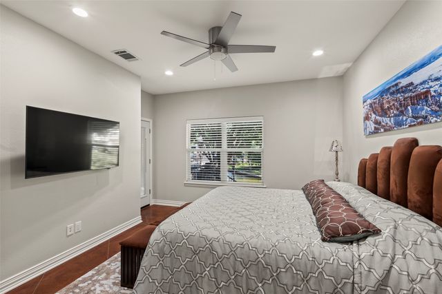 124 Robin Hood Way, Gun Barrel City, TX 75156