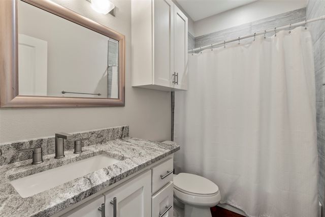 124 Robin Hood Way, Gun Barrel City, TX 75156