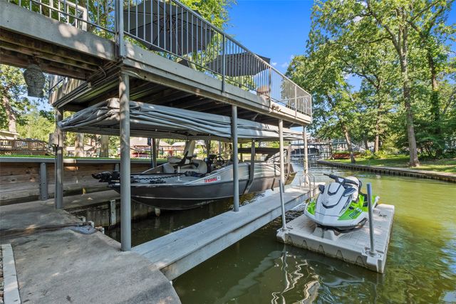 124 Robin Hood Way, Gun Barrel City, TX 75156