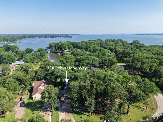 124 Robin Hood Way, Gun Barrel City, TX 75156