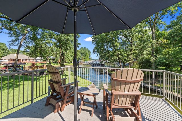 124 Robin Hood Way, Gun Barrel City, TX 75156