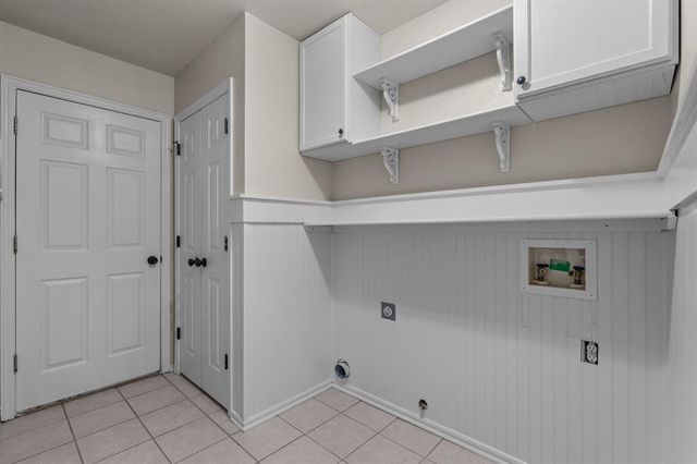 717 SW 155th Place, Oklahoma City, OK 73170