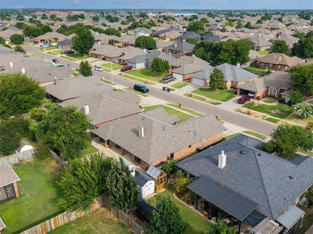 717 SW 155th Place, Oklahoma City, OK 73170