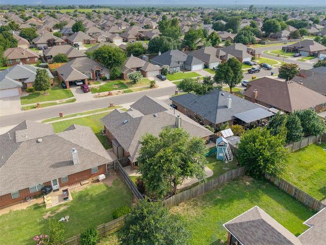 717 SW 155th Place, Oklahoma City, OK 73170