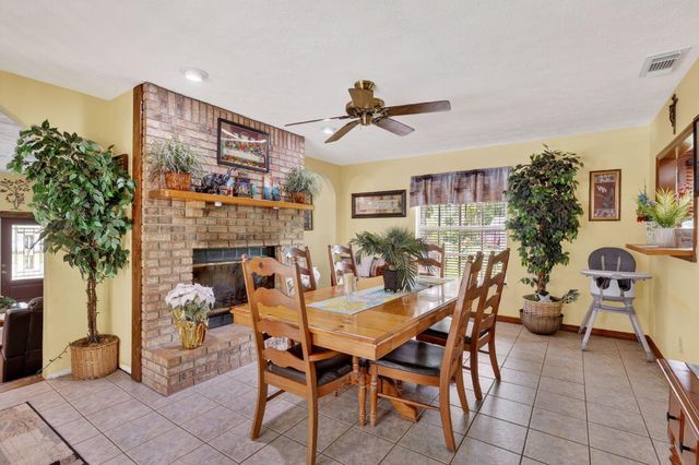 600 Gopher Hill Road, Fort Pierce, FL 34982