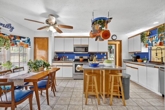 600 Gopher Hill Road, Fort Pierce, FL 34982