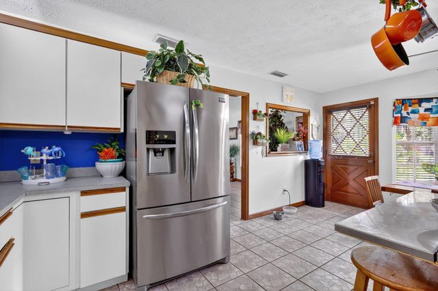 600 Gopher Hill Road, Fort Pierce, FL 34982