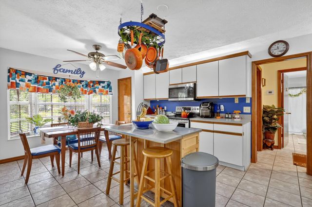 600 Gopher Hill Road, Fort Pierce, FL 34982