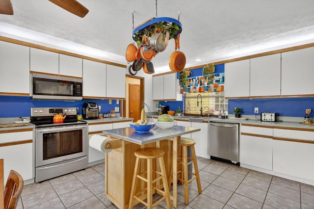 600 Gopher Hill Road, Fort Pierce, FL 34982