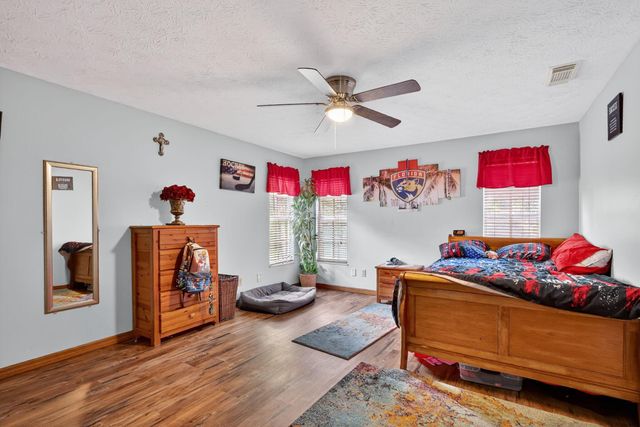 600 Gopher Hill Road, Fort Pierce, FL 34982