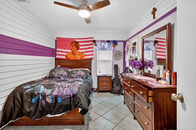 600 Gopher Hill Road, Fort Pierce, FL 34982