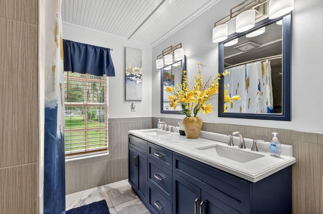 600 Gopher Hill Road, Fort Pierce, FL 34982