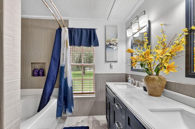 600 Gopher Hill Road, Fort Pierce, FL 34982