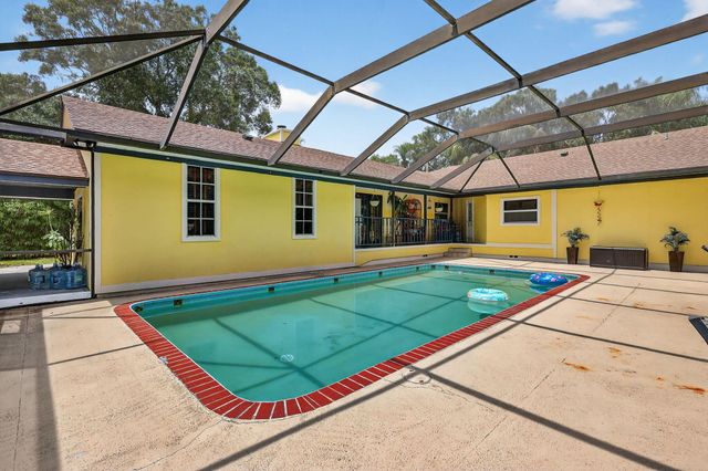 600 Gopher Hill Road, Fort Pierce, FL 34982
