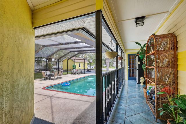 600 Gopher Hill Road, Fort Pierce, FL 34982