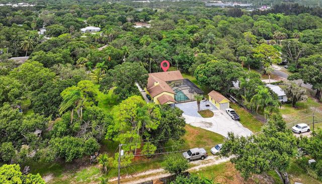 600 Gopher Hill Road, Fort Pierce, FL 34982