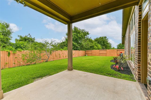 4039 N Creekmont Drive, Fresno, TX 77545