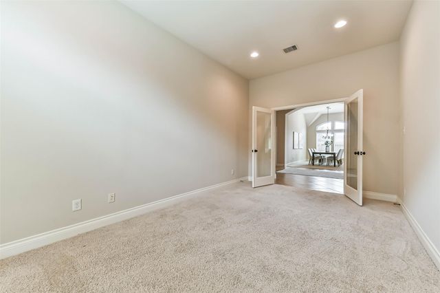 4039 N Creekmont Drive, Fresno, TX 77545