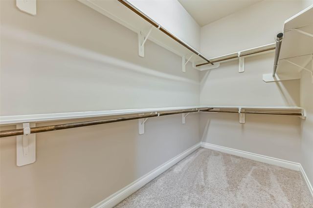 4039 N Creekmont Drive, Fresno, TX 77545