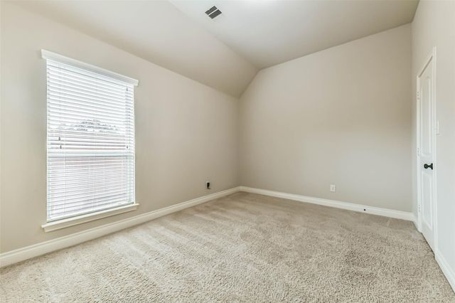 4039 N Creekmont Drive, Fresno, TX 77545