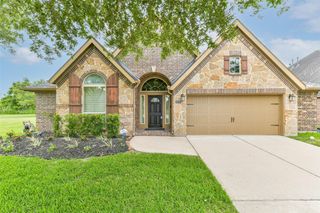 4039 N Creekmont Drive, Fresno, TX 77545