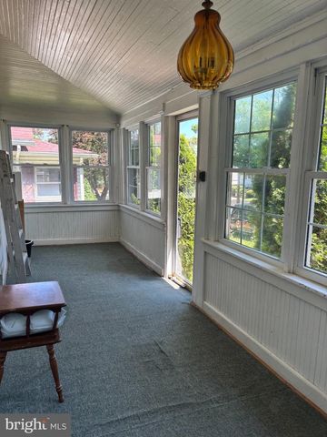 523 OLEY ST, Wyomissing, PA 19610